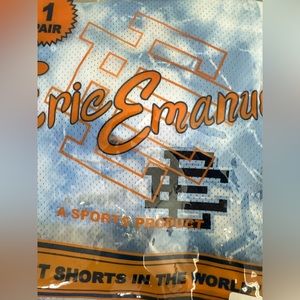 Eric Emanuel cloud dye shorts size large